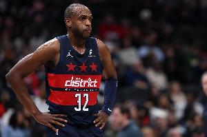 佛伯樂給我嚴(yán)查！奇才剩6秒直接長傳前場 完成失誤自殺！