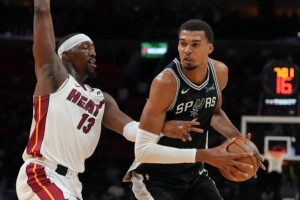 周四競(jìng)彩籃球強(qiáng)檔：熱火顯露黑馬相 馬刺連創(chuàng)佳績(jī)