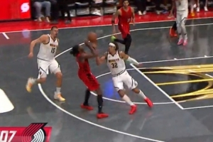 拓掘裁判報告：無錯漏判！卡馬拉約基奇爭球沒問題 戈登打手無疑