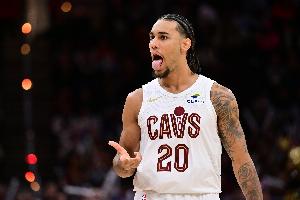 三分11中5得18分！大球：最想夸杰倫-泰森拼勁 他每天都全力以赴