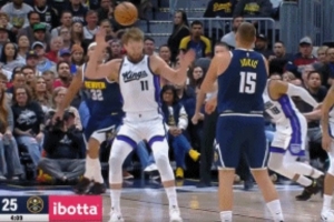 看你躲不躲！約基奇迎著小薩腦袋傳球助攻戈登 小薩躲球目送得分