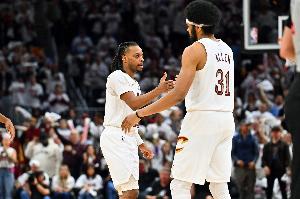 明天騎士主場迎戰(zhàn)76人 加蘭&阿倫&梅里爾出戰(zhàn)成疑