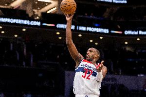 場(chǎng)均11.3分！明天奇才客戰(zhàn)綠軍 米德?tīng)栴D因膝蓋酸痛繼續(xù)缺陣