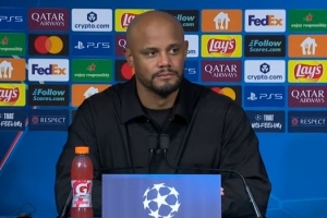 16連勝勢不可擋！恰當(dāng)戰(zhàn)術(shù)調(diào)整+滿級人格魅力，孔帕尼塑造新拜仁