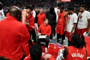 楊毅：說(shuō)斯普利特會(huì)重用楊瀚森的是想當(dāng)然 姚明當(dāng)年也有相似境遇