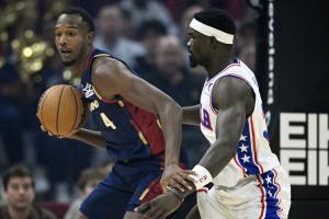 攻防一體！莫布里17中9得23分5板3助1斷2帽 三分5中3