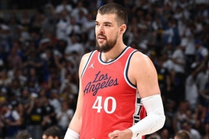 哈登小卡缺陣！快船vs太陽首發(fā)：鄧恩/比爾/小瓊斯/巴圖姆/祖巴茨