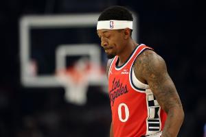 太陽主帥談比爾：雖然球迷對他的反應并不友好 但我對他只有敬意