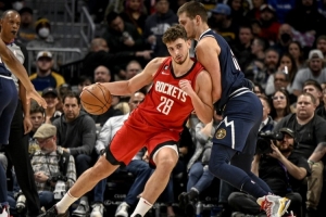 小火龍進(jìn)化！帕森斯：申京的上限是約基奇 他的運(yùn)動能力更好