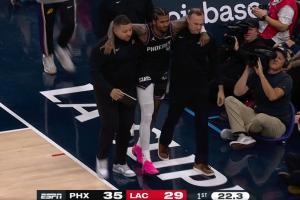 無奈傷退！杰倫·格林僅出戰(zhàn)6分47秒傷退 離場前3中1得2分1板1助