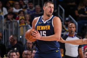 努力做到不攤手不抱怨！約基奇：今年新目標(biāo)是不再對裁判大吼大叫