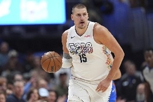 約基奇能破紀(jì)錄？盤點(diǎn)單季三雙榜前20：詹登東在列 威少42次居首