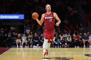 沒(méi)那么好拿捏！哈克斯突破上籃打成2+1 熱火反超騎士