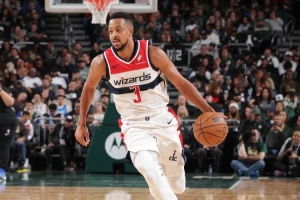 手感炸裂！麥科勒姆首節(jié)9分鐘 6中5&三分2中2轟下16分！