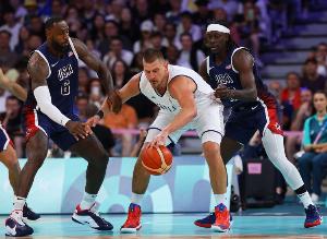 隊(duì)記：哈里森還有些離譜交易沒做成 他認(rèn)為約基奇和霍勒迪同級別