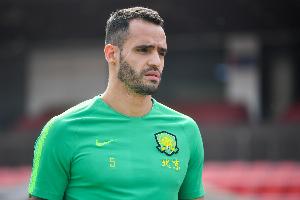 奧古斯托：蒂特是我經(jīng)歷過最偉大的教練，我想學(xué)習(xí)他的攻守平衡