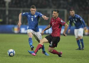 天空體育：貝洛蒂仍需繼續(xù)康復(fù)治療，他最快要到明年春天才能復(fù)出