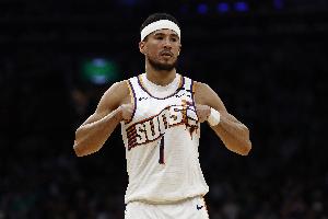 大打?qū)ィ〉谌?jié)太陽36-32領(lǐng)先步行者 三節(jié)打完太陽轟下106分