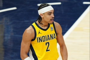 外線不準(zhǔn)！內(nèi)姆哈德上半場11中5得16分1板2助 三分5中1