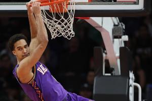 +52正負(fù)值并列歷史第三！伊戈達(dá)羅僅出戰(zhàn)26分鐘貢獻(xiàn)17分7板2斷3帽