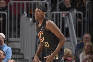 打得足夠出色！湯姆林10中8高效拿下18分6板2斷 5前場板