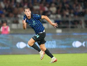 皮奧·埃斯波西托：雷特吉非常全面，我們鋒線所有前鋒都很合拍