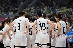 杜鋒：廣東全運(yùn)女籃用她們的拼搏精神為廣東拿到這枚沉甸甸的金牌