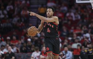 太過分了！巴恩斯快下空籃等西卡跟上扣籃2+1 步行者僅47秒喊停