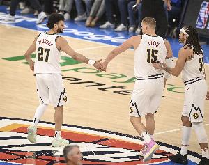 小阿德爾曼：我們球隊(duì)三核來自三個(gè)國度 這是最被低估的事情