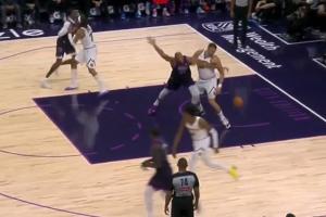 ??滑稽！戈貝爾自信背打約基奇 撞了一下直接丟球了