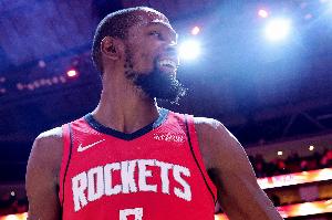 火箭本季進(jìn)攻效率較聯(lián)盟平均值+9.0 新世紀(jì)來第二&力壓15-16勇士