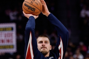 約基奇本賽季三項(xiàng)命中率67.2%+42.6%+87.5% 皆創(chuàng)生涯新高