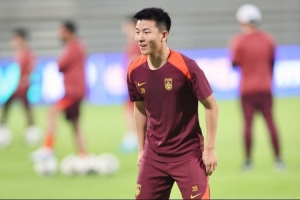 足球中國為陶強(qiáng)龍慶祝24歲生日，球員已為國足出戰(zhàn)5次