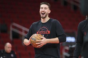 同為21屆新秀 申京未來(lái)5年1.85億美元 莫布里5年2.69億美元