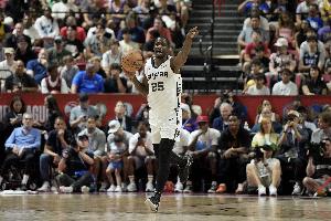 7中5得12分！加西亞：我為自己驕傲 也希望爸爸能為我感到自豪