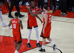 媒體人：西部在季后賽除了雷霆和掘金 當(dāng)屬火箭實(shí)力最強(qiáng)！