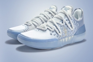 顏值如何？ 約基奇簽名鞋Joker 2 丹佛配色 有讓你聯(lián)想到掘金嗎