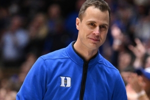 杜克主帥談弟子克尼佩爾&賽恩：他們極具競(jìng)爭(zhēng)力 能讓隊(duì)友變得更好