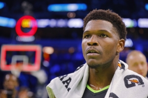 解說(shuō)談森林狼被逆轉(zhuǎn)：愛德華茲40+但要夸他張不開嘴 整體臭大于香