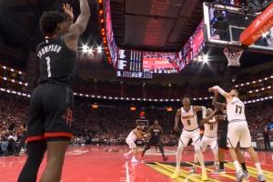 虧到姥姥家！火箭剩0.2秒進攻時間 掘金發(fā)球前犯規(guī)&送火箭1+1