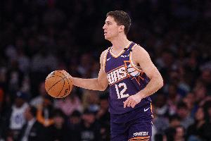 表現(xiàn)越來越好！吉萊斯皮半場8中5&三分7中4砍下16分5板3助