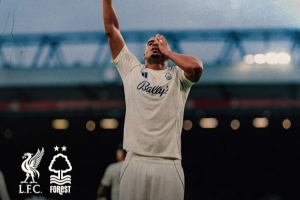 對(duì)利物浦1球+13解圍！森林官方：穆里略被球迷票選為本場(chǎng)隊(duì)內(nèi)最佳