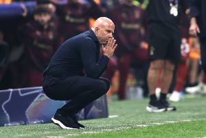 斯洛特：我不清楚那球究竟越位沒(méi)；無(wú)論何種狀況全部責(zé)任都在我