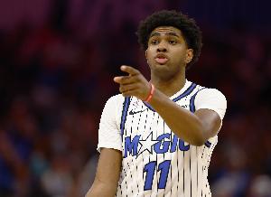 放松得太早了！小理查德森追身三分再進 魔術(shù)9-0打停凱爾特人！