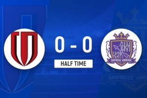 半場(chǎng)-成都蓉城0-0廣島三箭 萊切特染黃雙方均無(wú)建樹(shù)