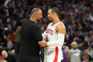 烏度卡：我和狄龍之間只有愛(ài)與尊重 他幫助改變了火箭的球隊(duì)文化