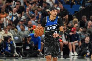 神兵天降！布萊克半場(chǎng)14中10狂砍27分 得分已創(chuàng)生涯新高