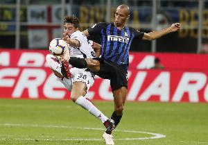 米蘭達(dá)：在意甲我變成更全面的后衛(wèi) 希望西蒙尼成為馬競(jìng)的弗格森