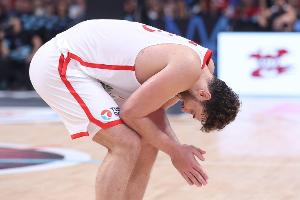 軟腳了？申京低迷全場18投僅7中 正負值-16全場最低