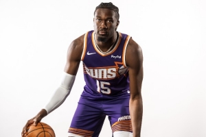 馬威：我持球時(shí)決策能力短擋拆后的處理都不錯(cuò) 防守端要主動溝通